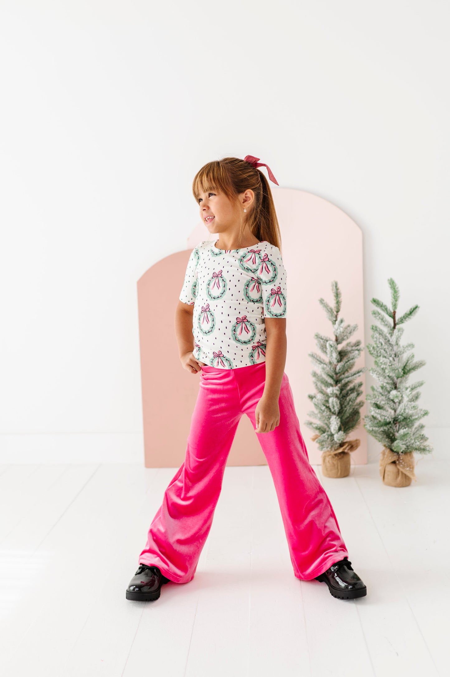 Girly Wreath Scoop Back Tee