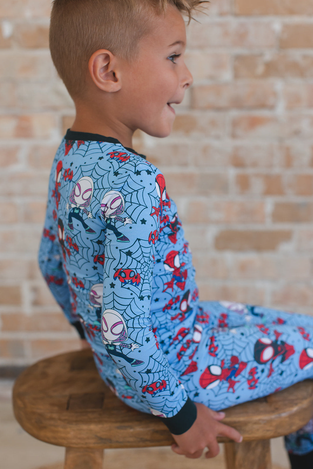Webs UP 2-Piece Pajama Set