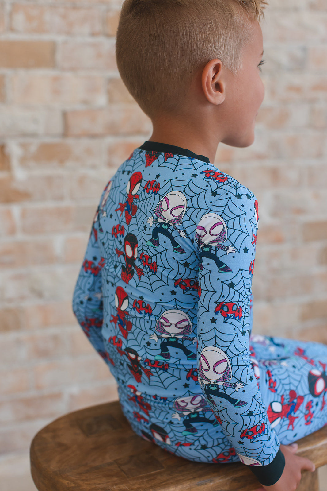 Webs UP 2-Piece Pajama Set