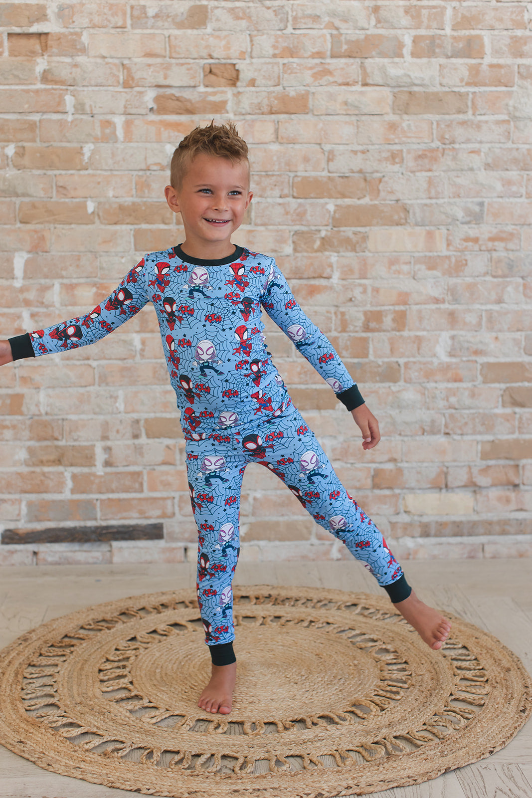 Webs UP 2-Piece Pajama Set