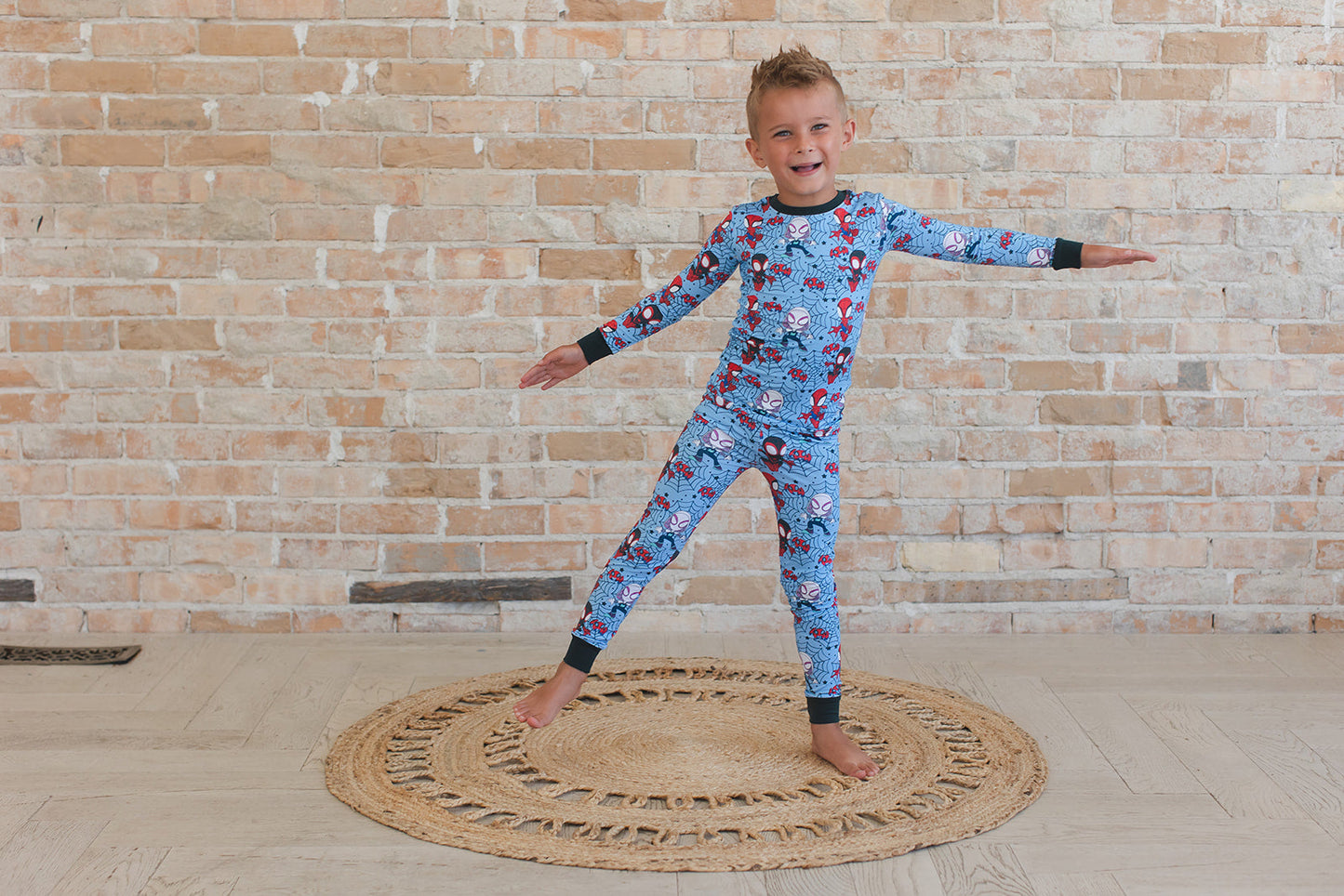 Webs UP 2-Piece Pajama Set