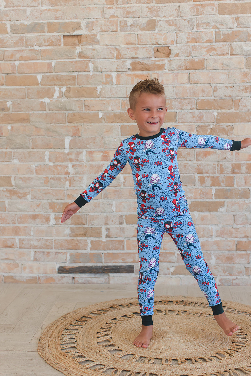 Webs UP 2-Piece Pajama Set