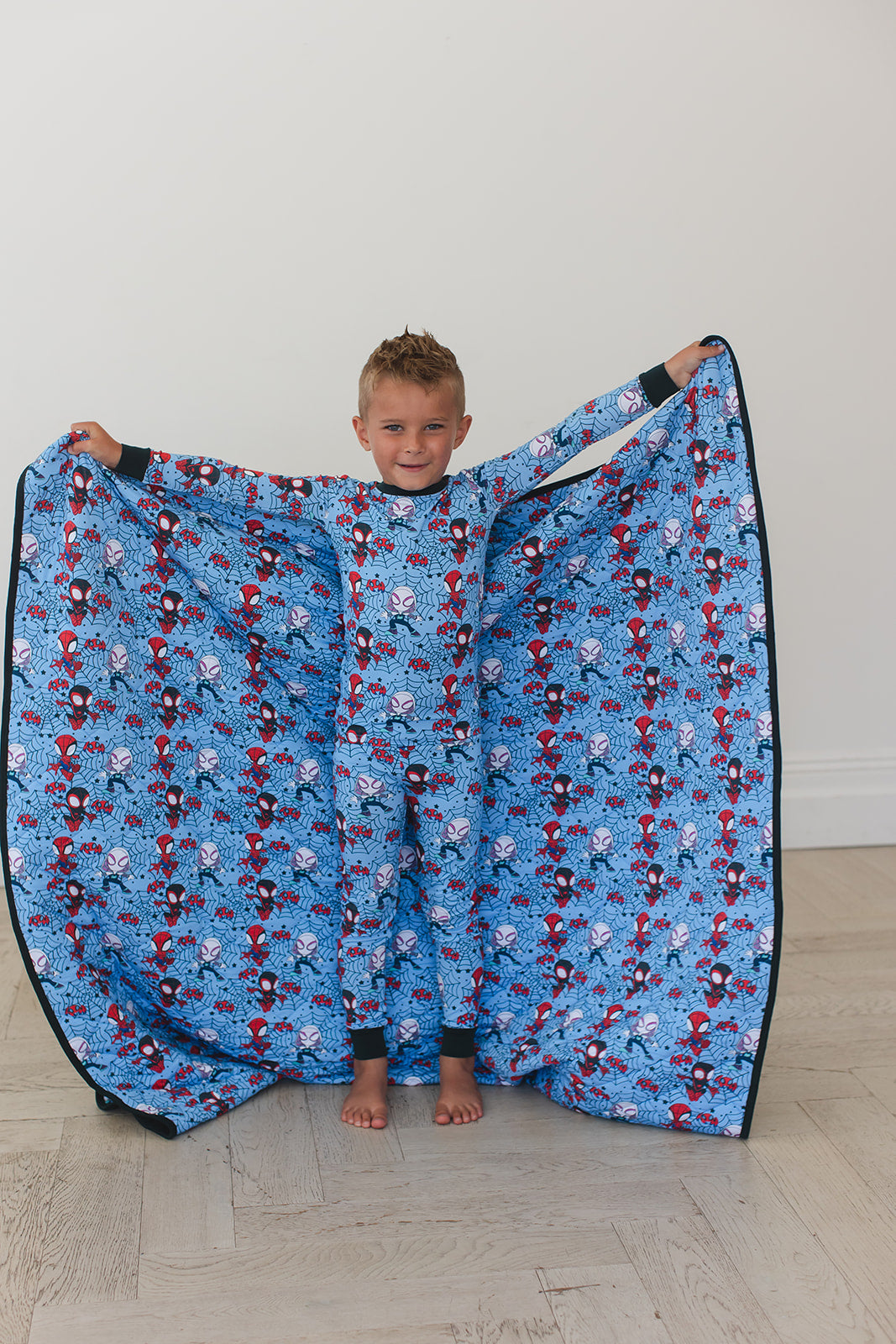 Webs UP 2-Piece Pajama Set