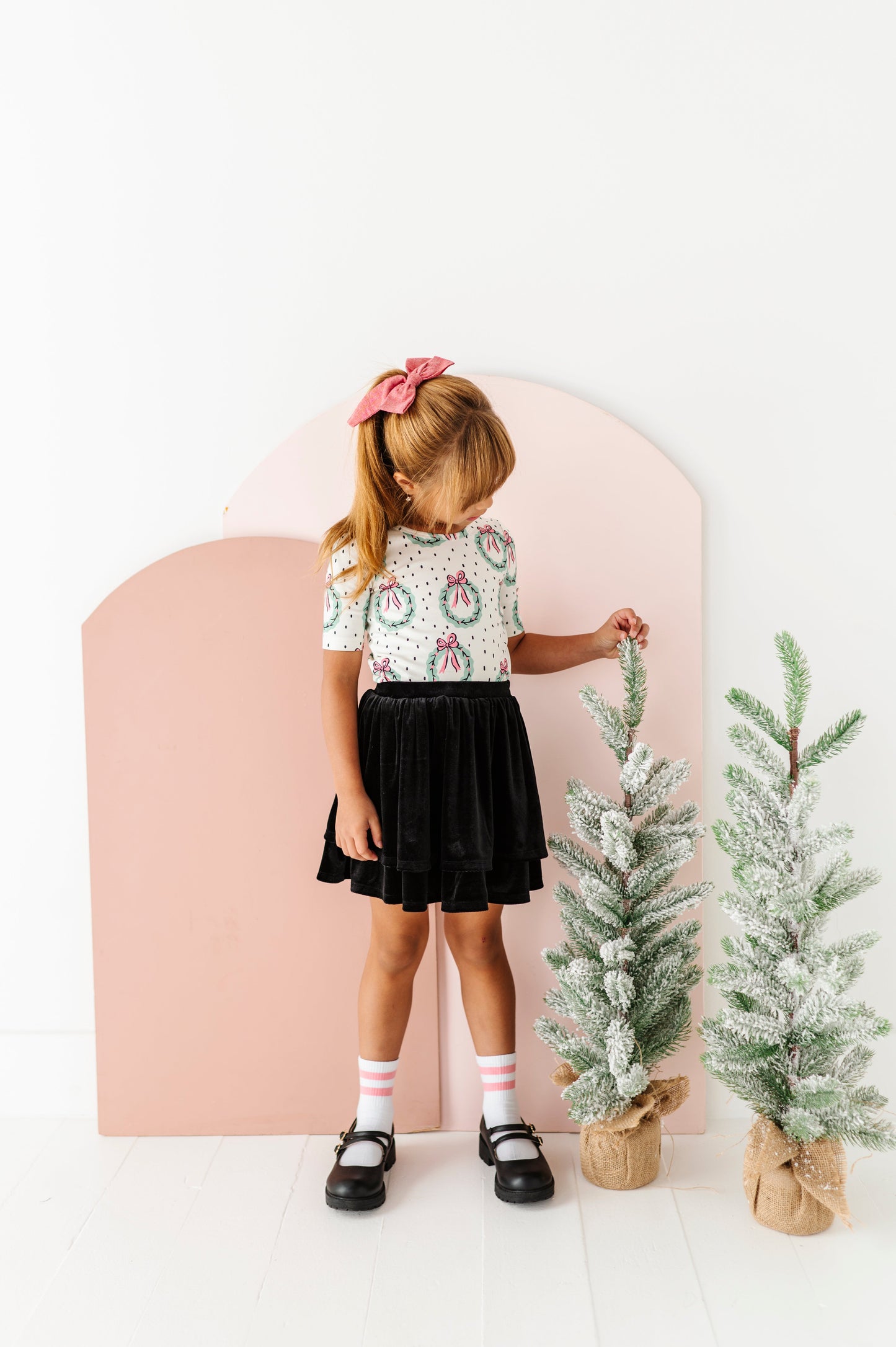 Girly Wreath Scoop Back Tee