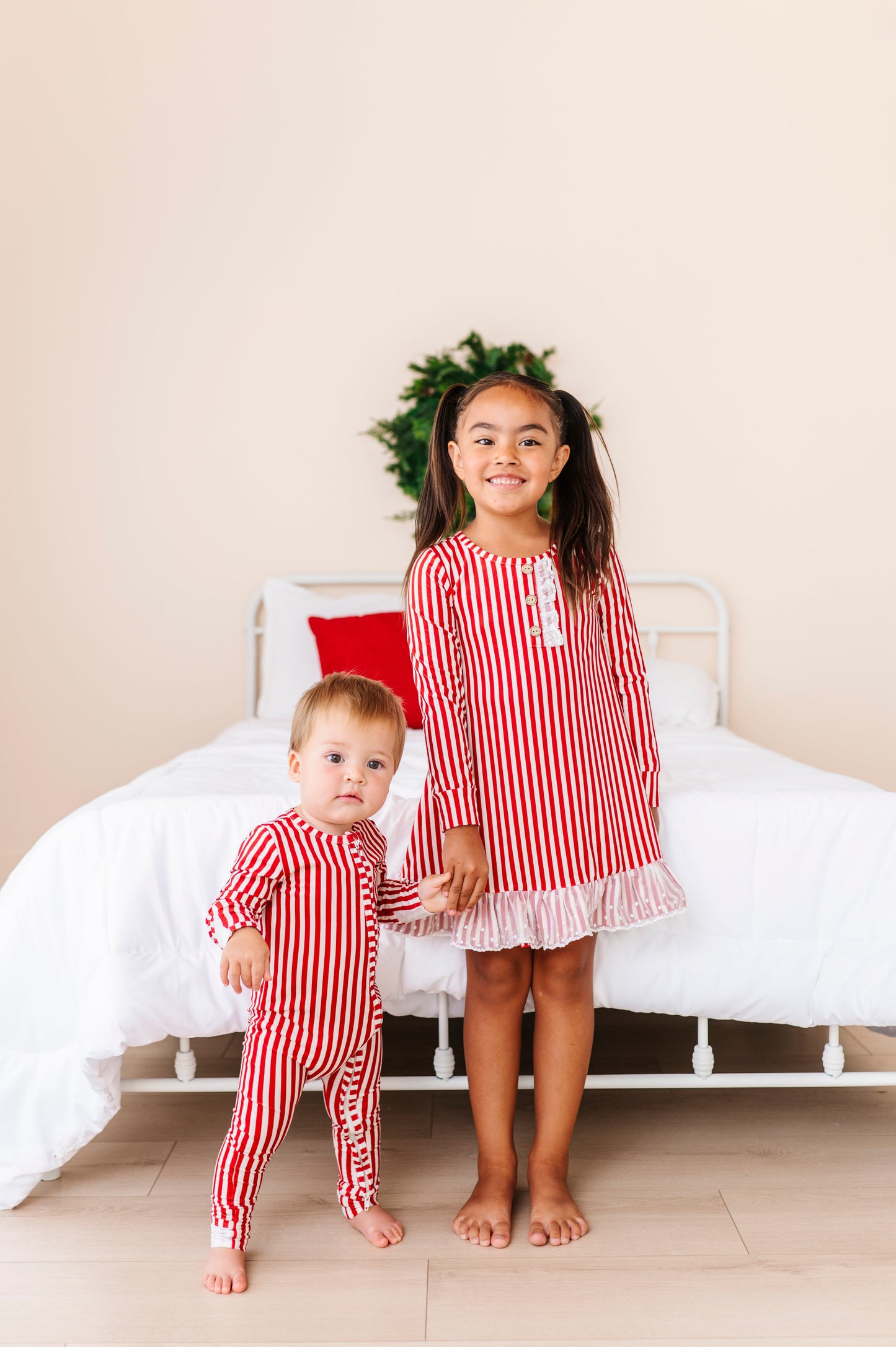 Red Stripes | NIGHTGOWN