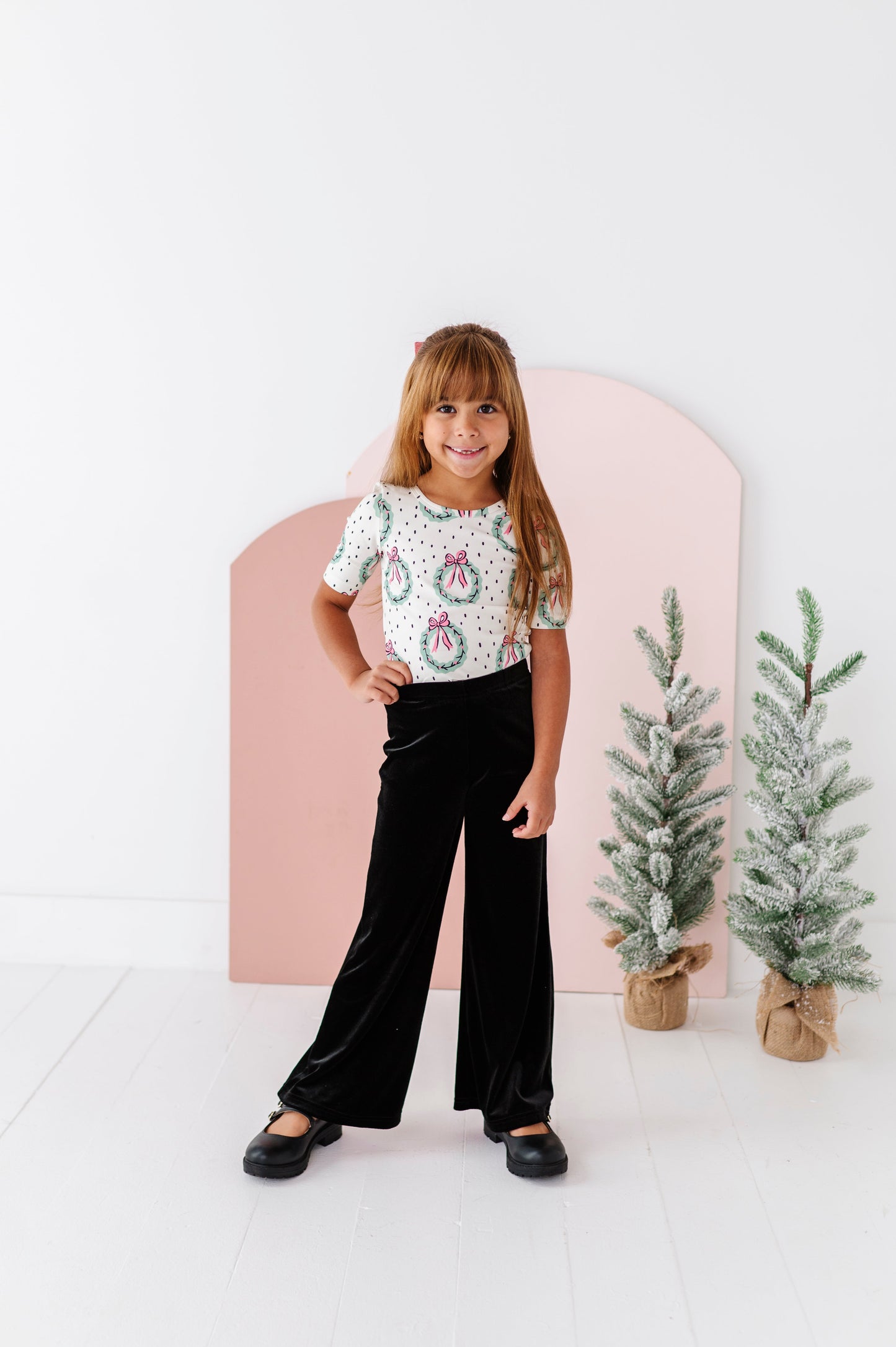 Girly Wreath Scoop Back Tee