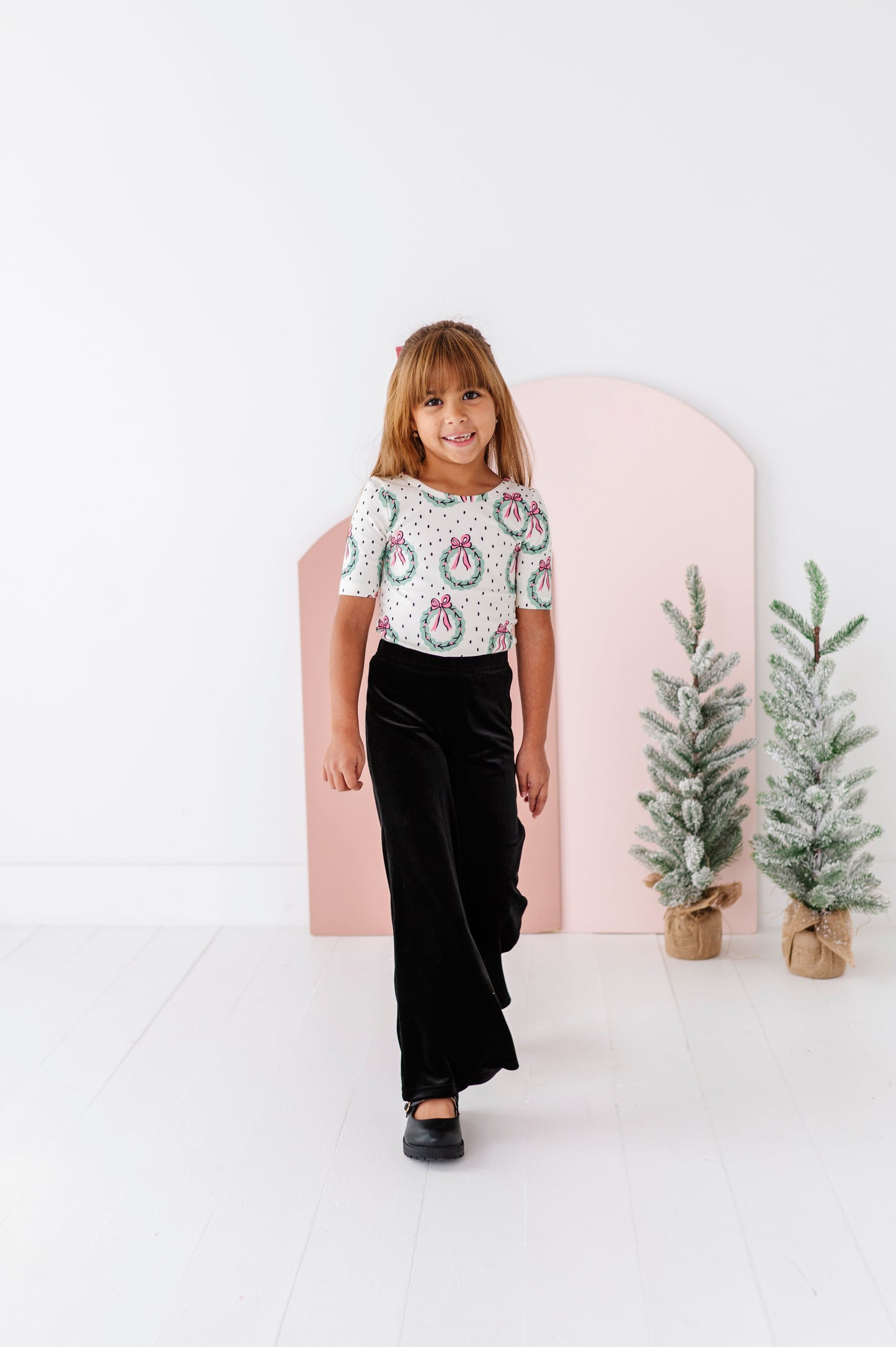 Girly Wreath Scoop Back Tee