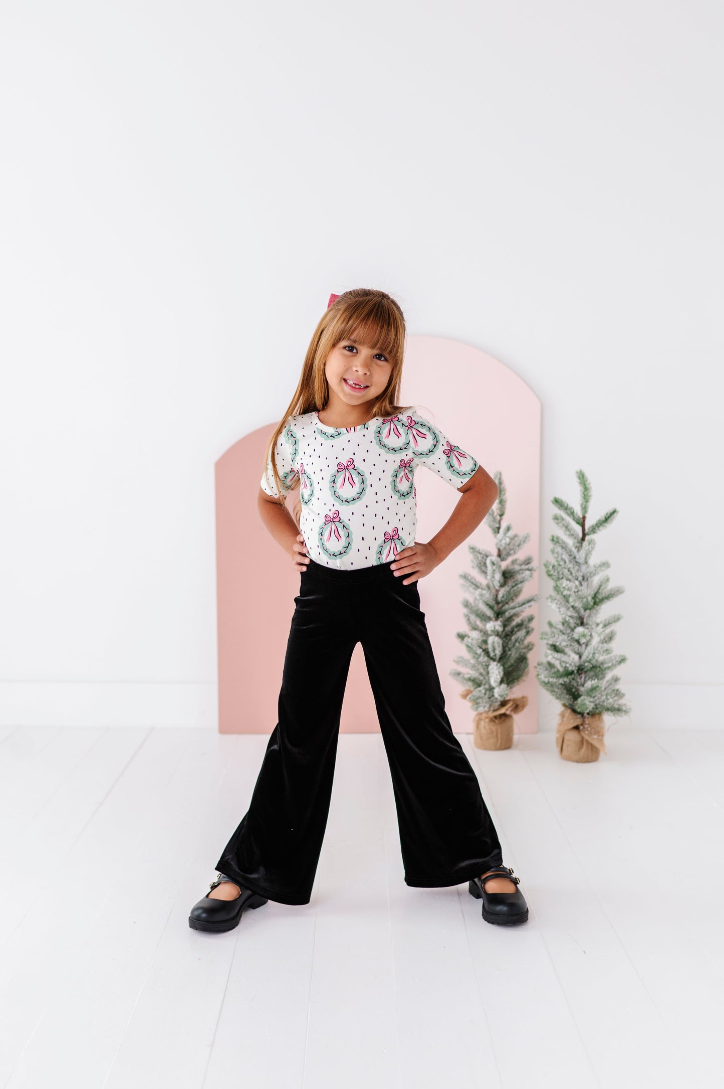 Girly Wreath Scoop Back Tee