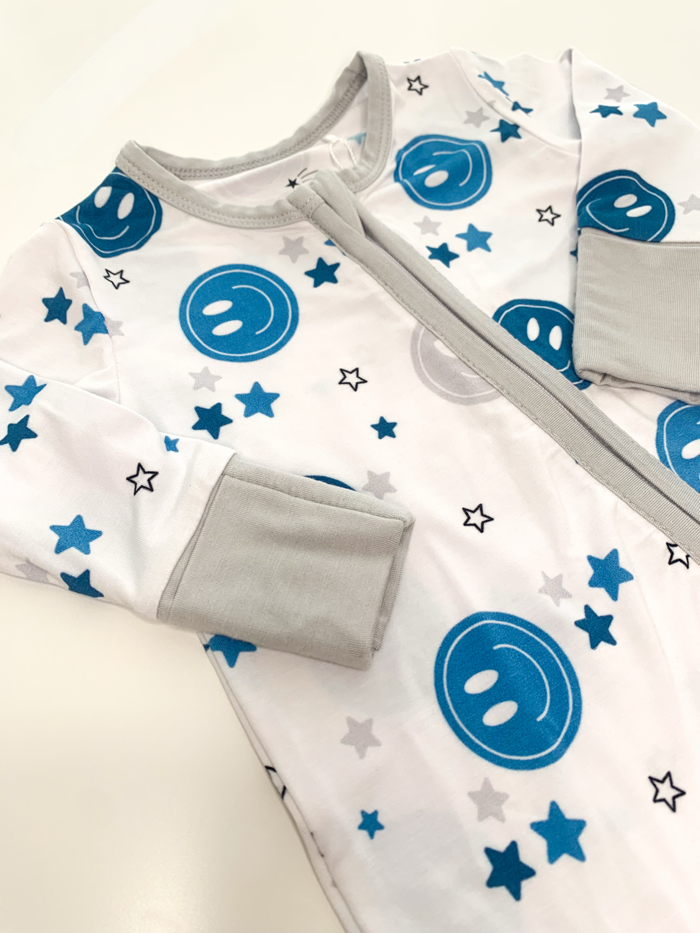 Blue Smiley Zippy