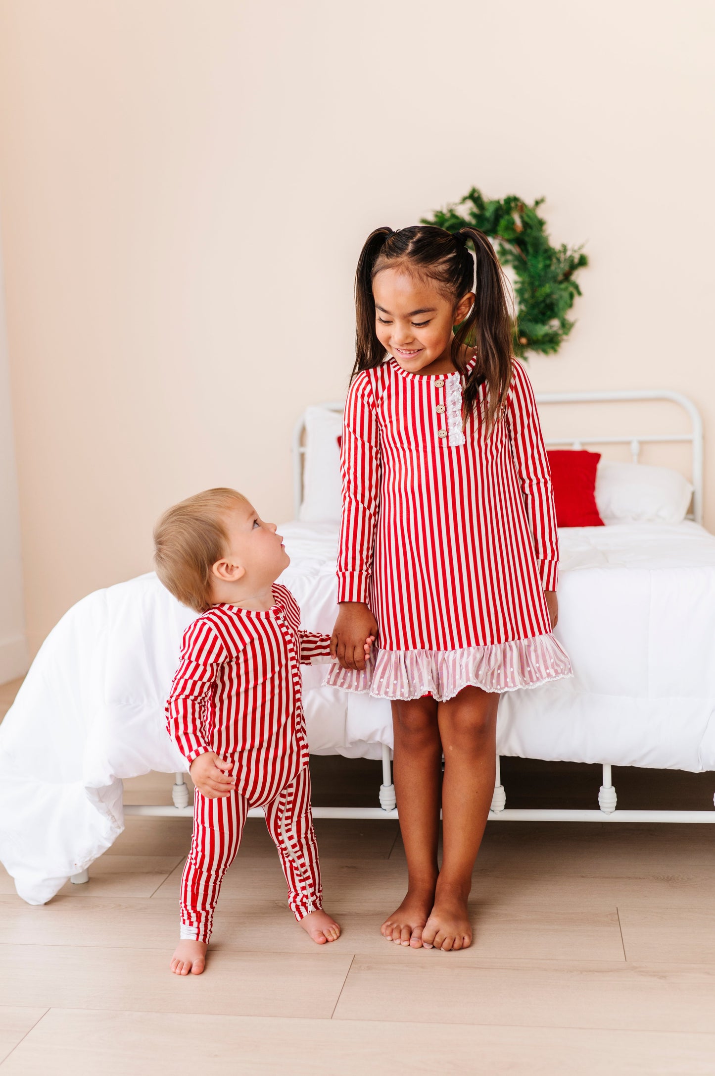 Red Stripes | NIGHTGOWN
