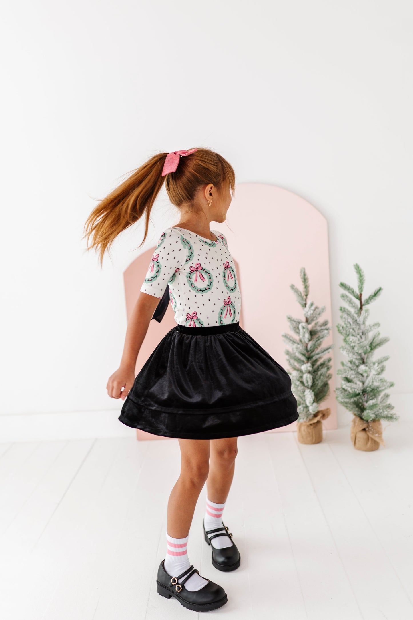 Girly Wreath Scoop Back Tee