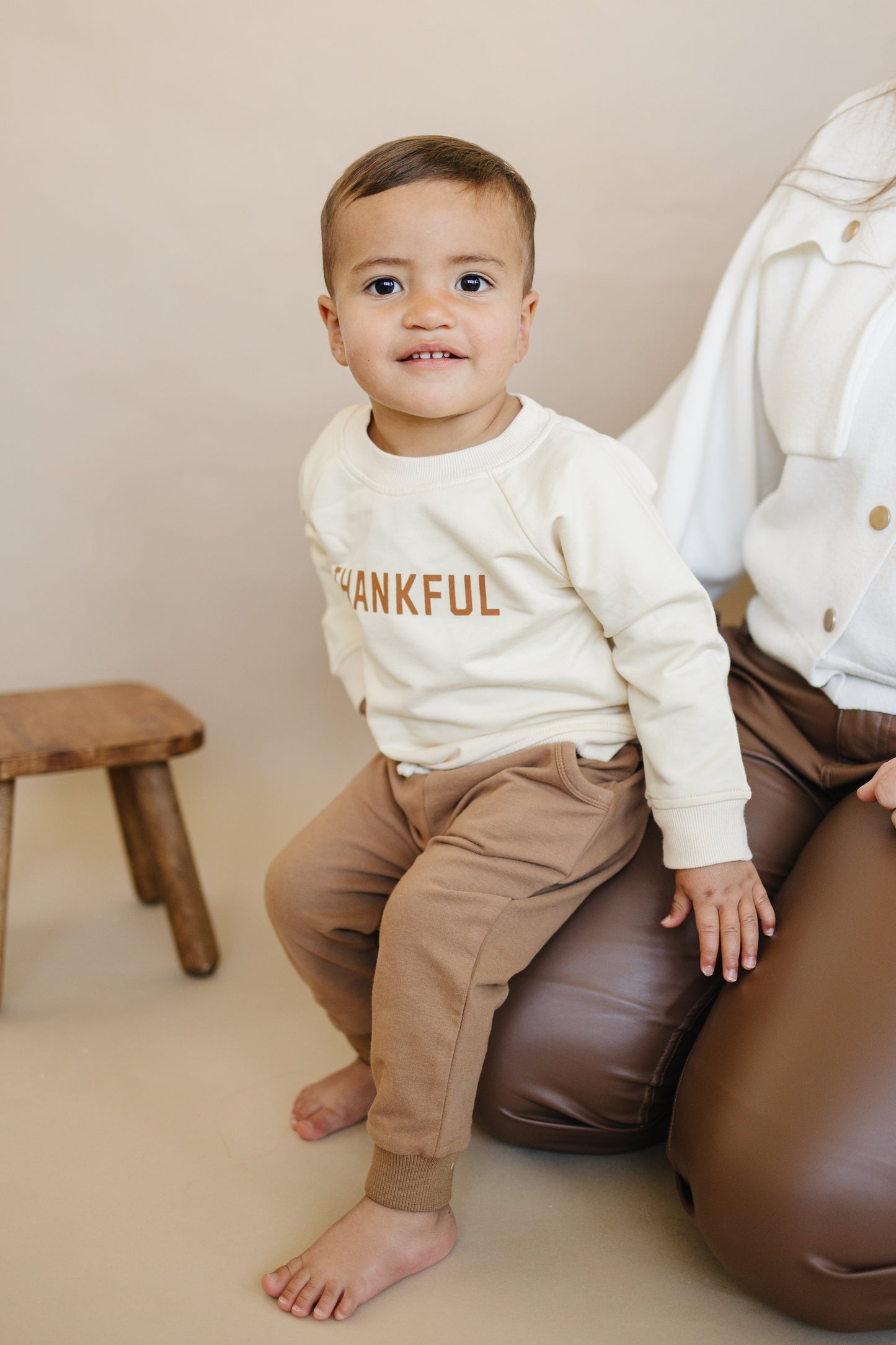 Thankful Organic Cotton Crewneck Sweatshirt - Cream or Brown