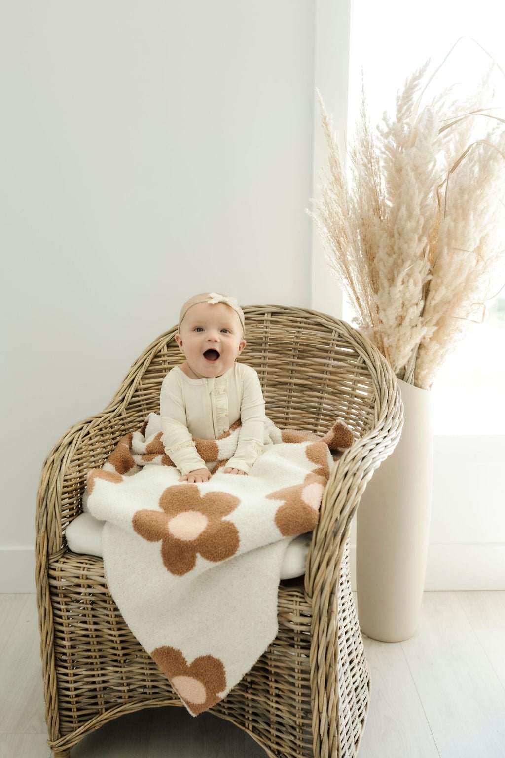 Plush Blanket - Caramel Daisy