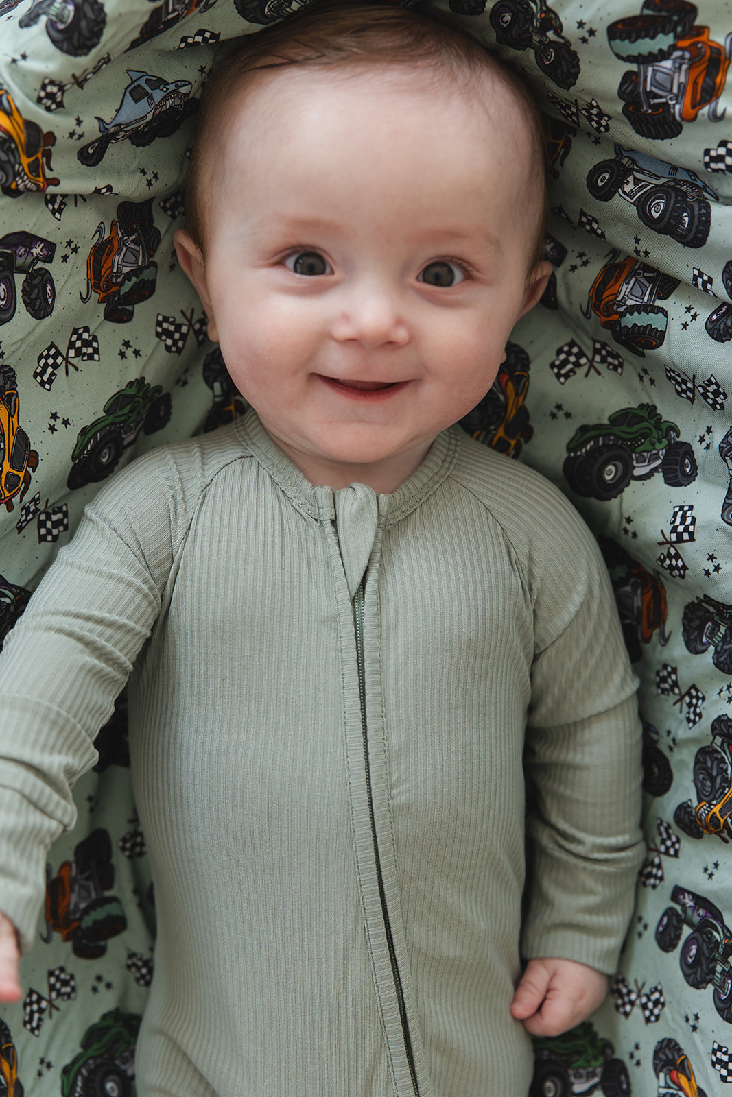 Sage Ribbed Zippy