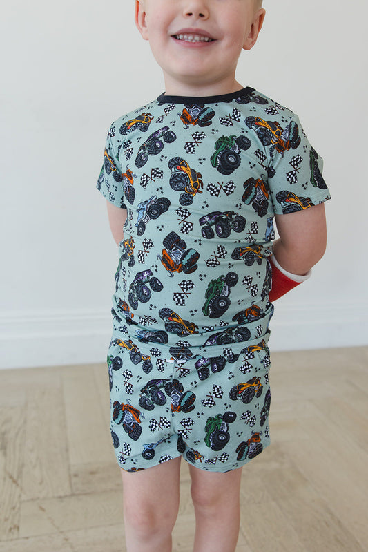 Stadium Smash Pocket Short Set