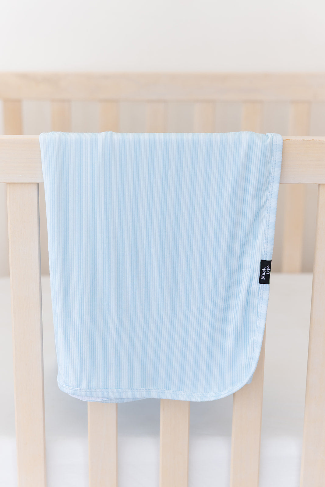 Oliver Ribbed Lightweight Blanket