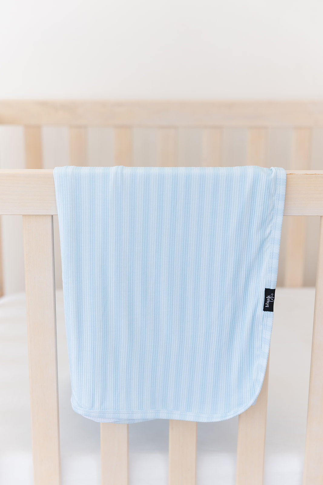 Oliver Ribbed Lightweight Blanket