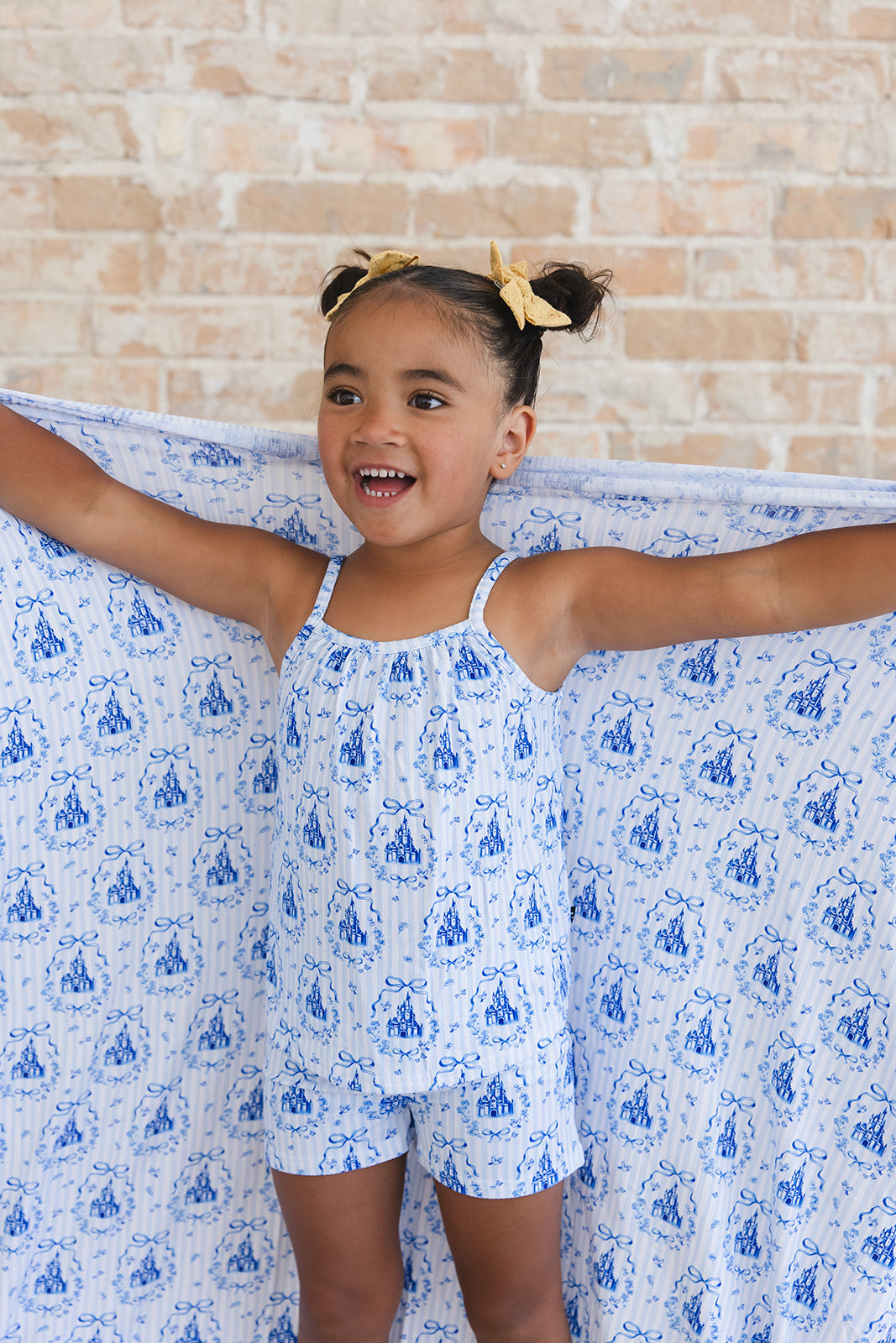 Ever After Ribbed Lightweight Blanket