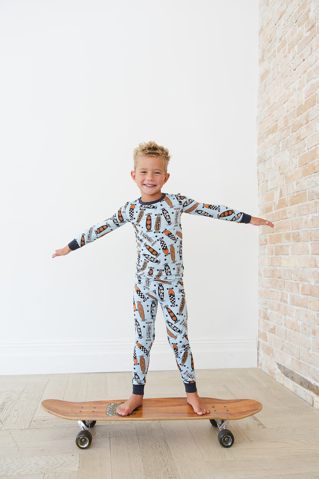 Aleister 2-Piece Pajama Set