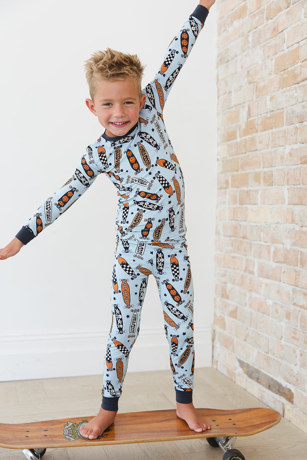 Aleister 2-Piece Pajama Set