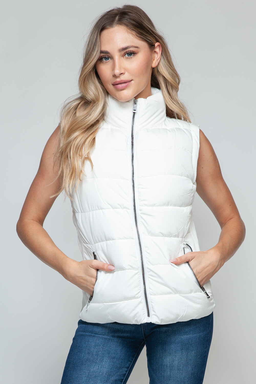 Apres Ski Zip Up Vest- White