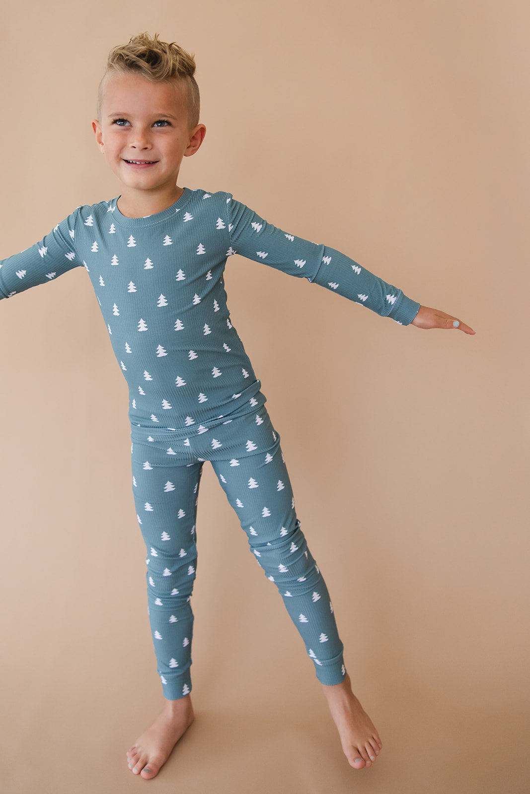 Northern Pine Ribbed 2-Piece Pajama Set