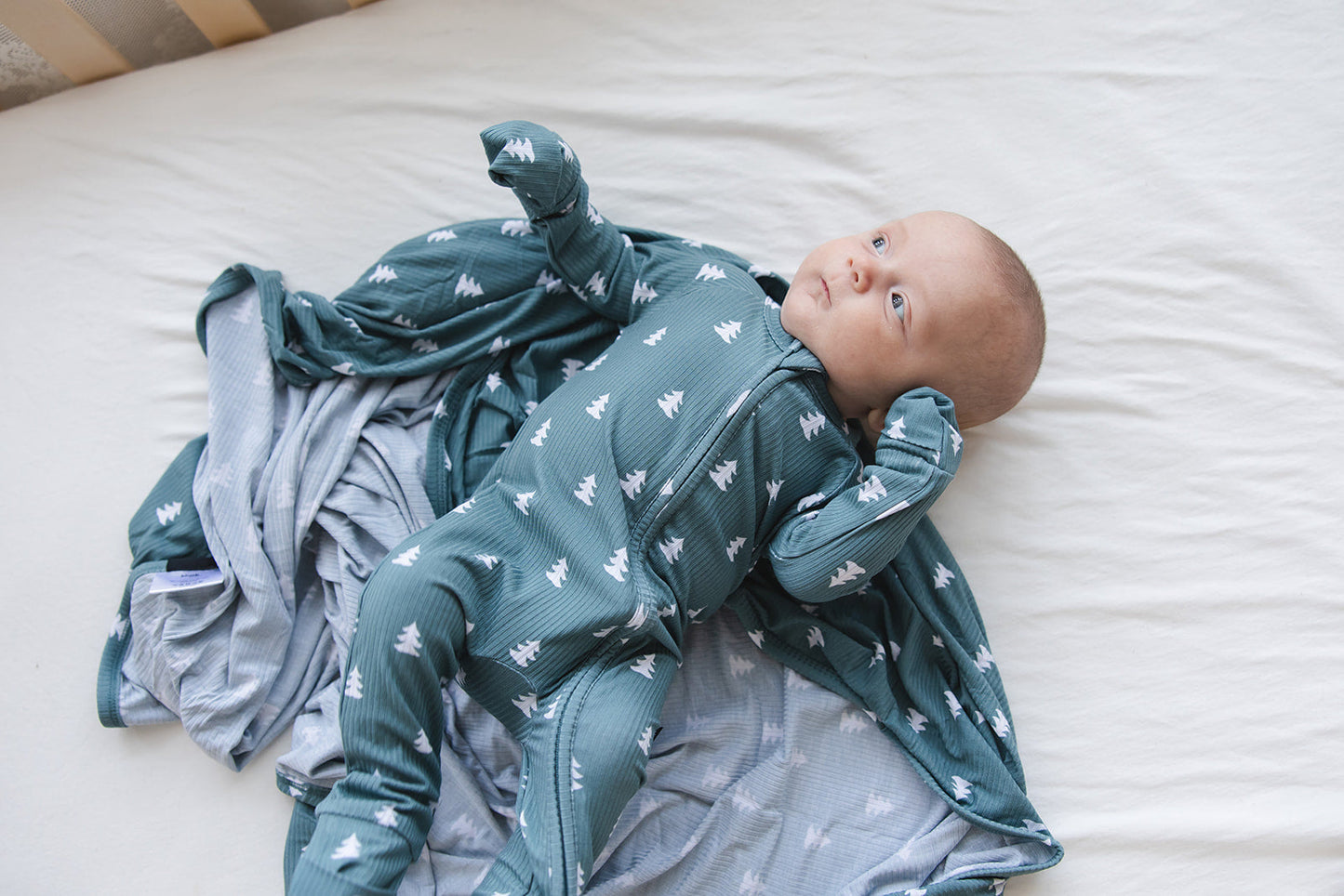 Northern Pine Ribbed Lightweight Blanket