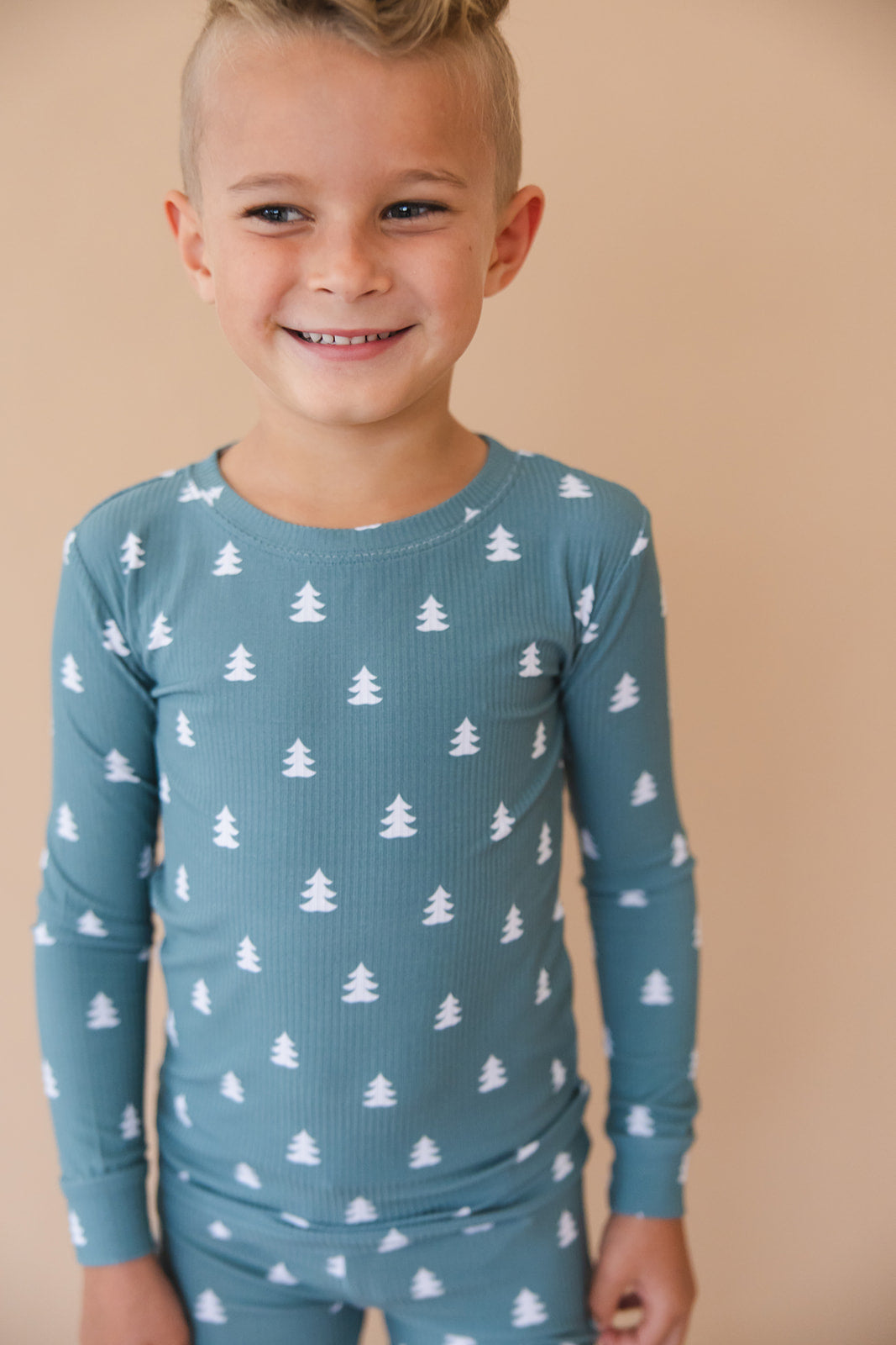 Northern Pine Ribbed 2-Piece Pajama Set