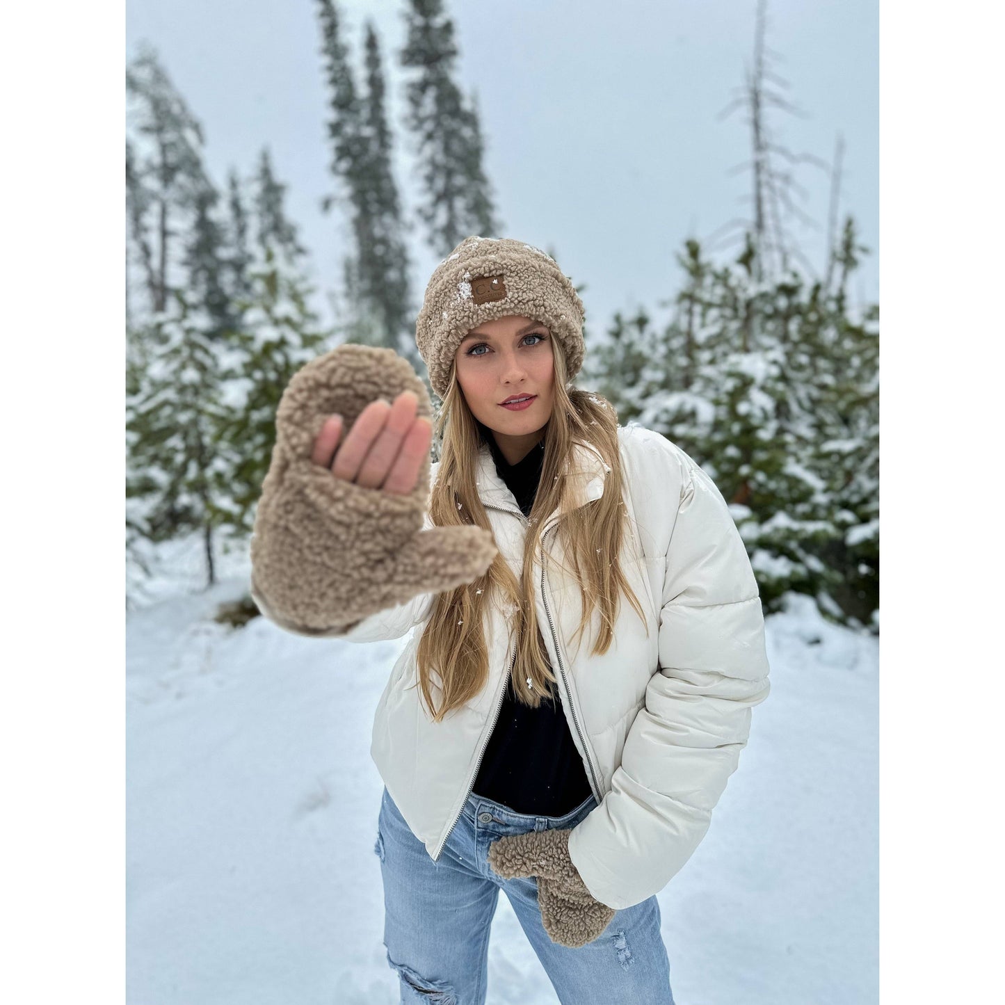 C.C Fuzzy Lined Sherpa Convertible Mittens