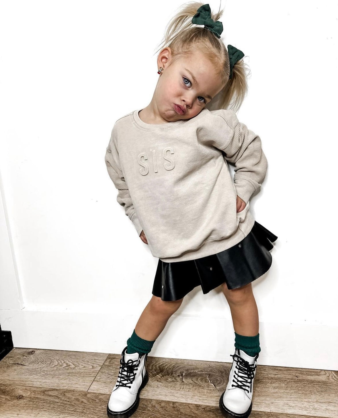 Sis Signature Waffle Sleeve Crewneck - Warm Sand