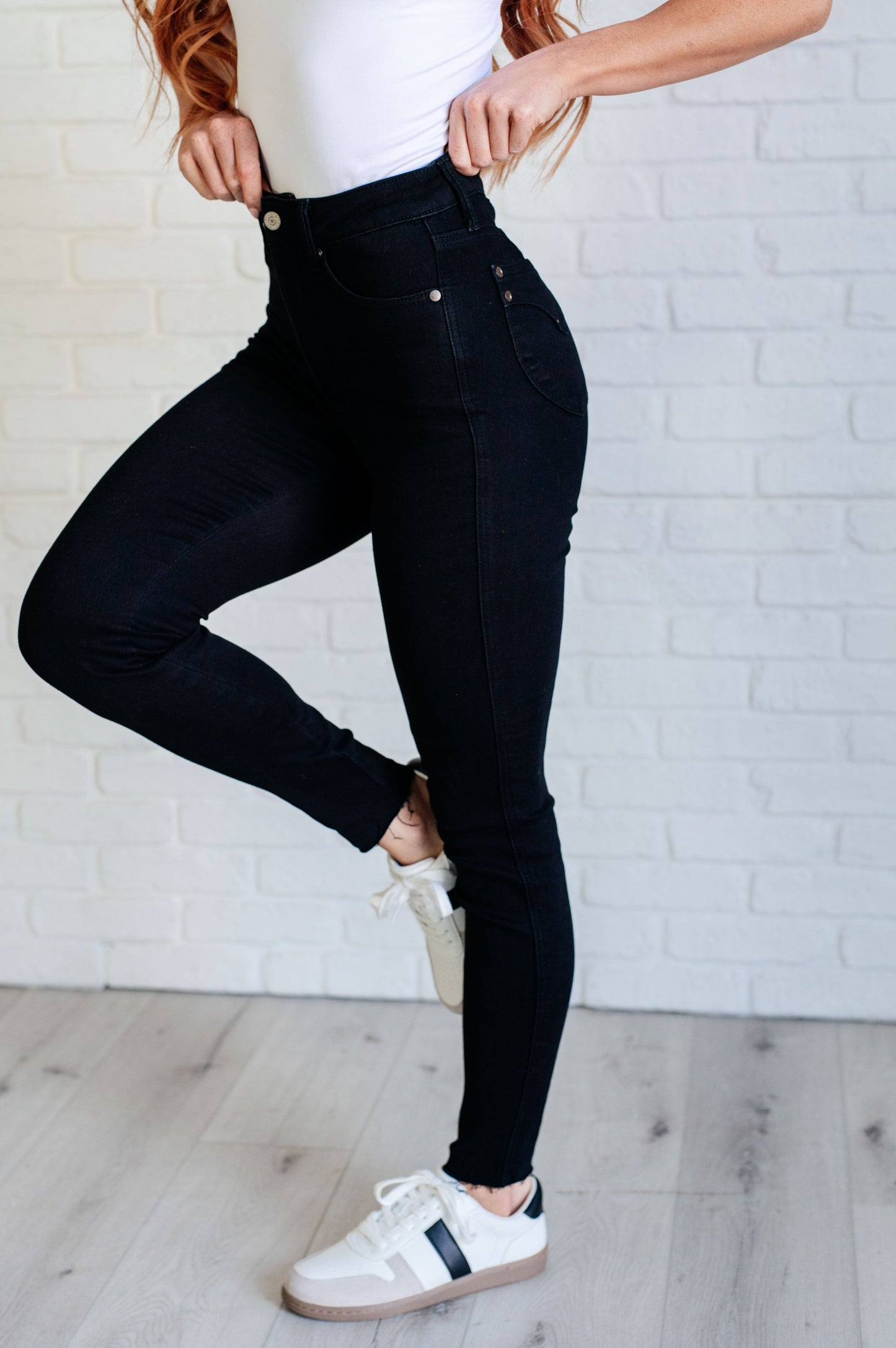 Judy Blue Nicole Tummy Control Skinny Jeans-Black