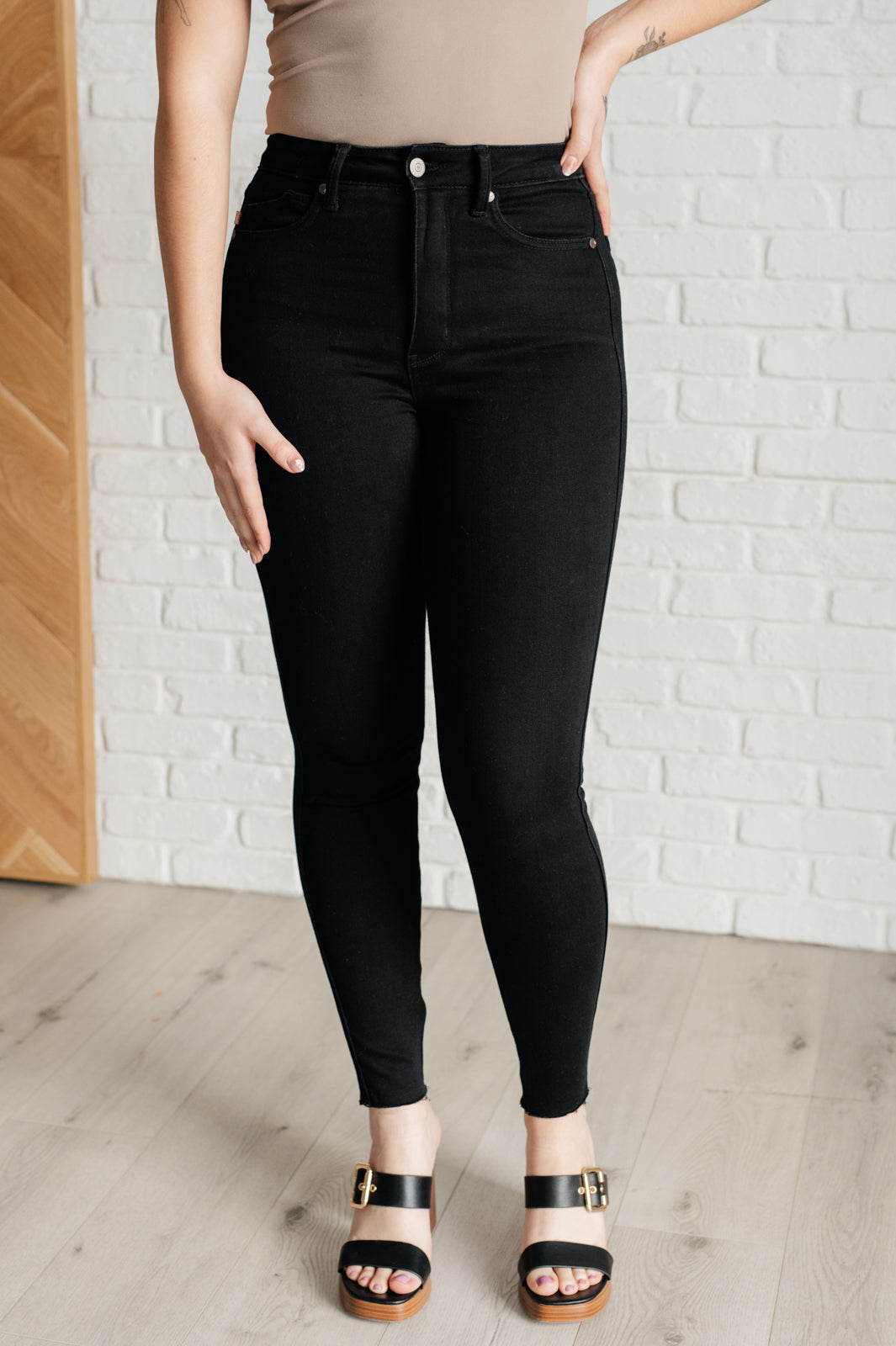 Judy Blue Nicole Tummy Control Skinny Jeans-Black