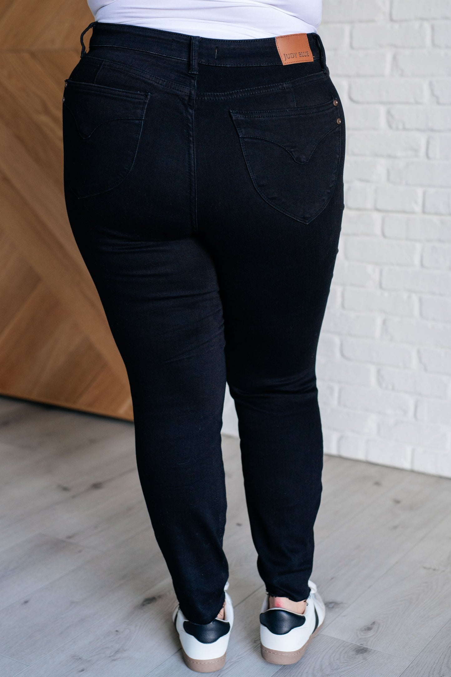 Judy Blue Nicole Tummy Control Skinny Jeans-Black