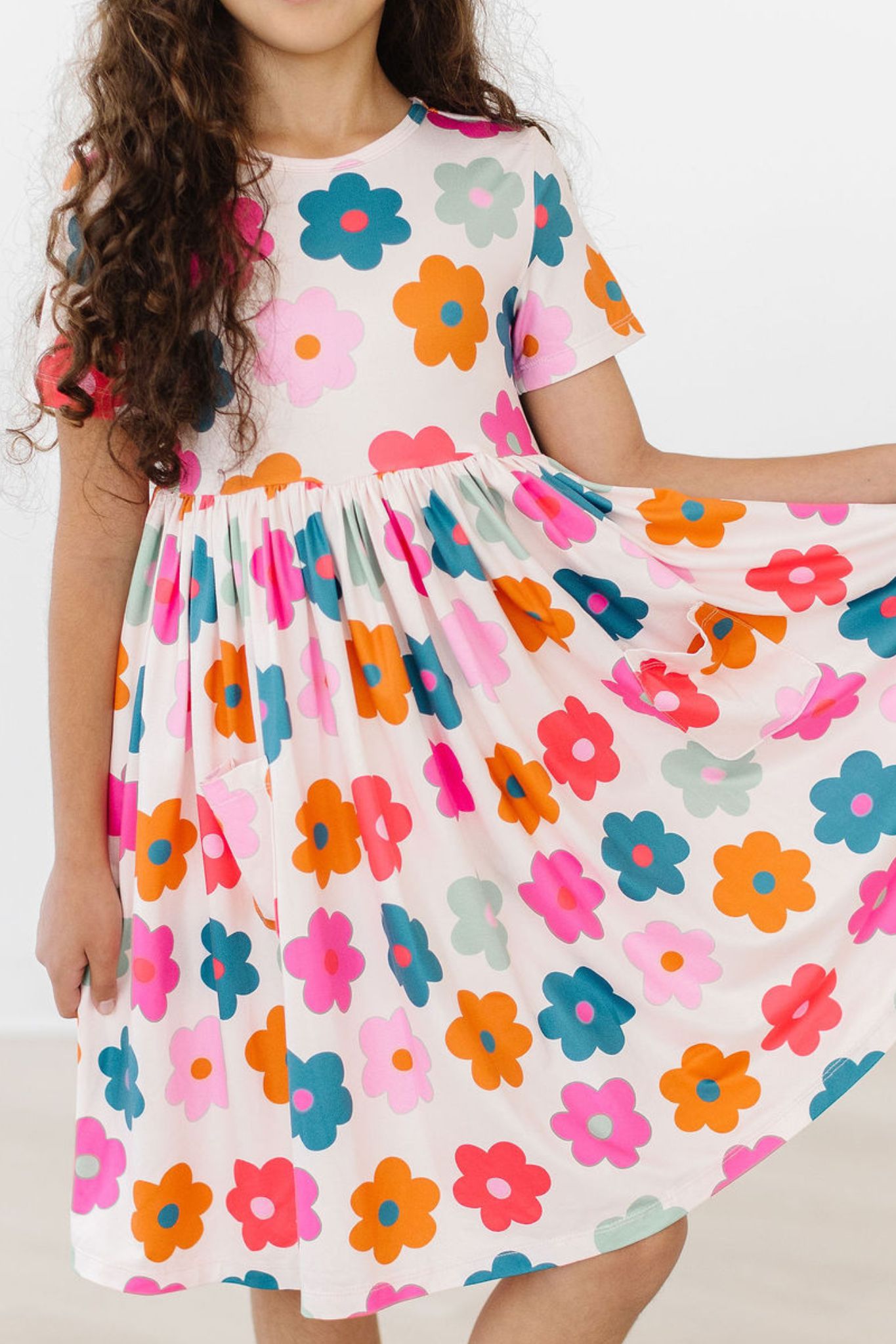 Retro Floral Short Sleeve Pocket Twirl Dress