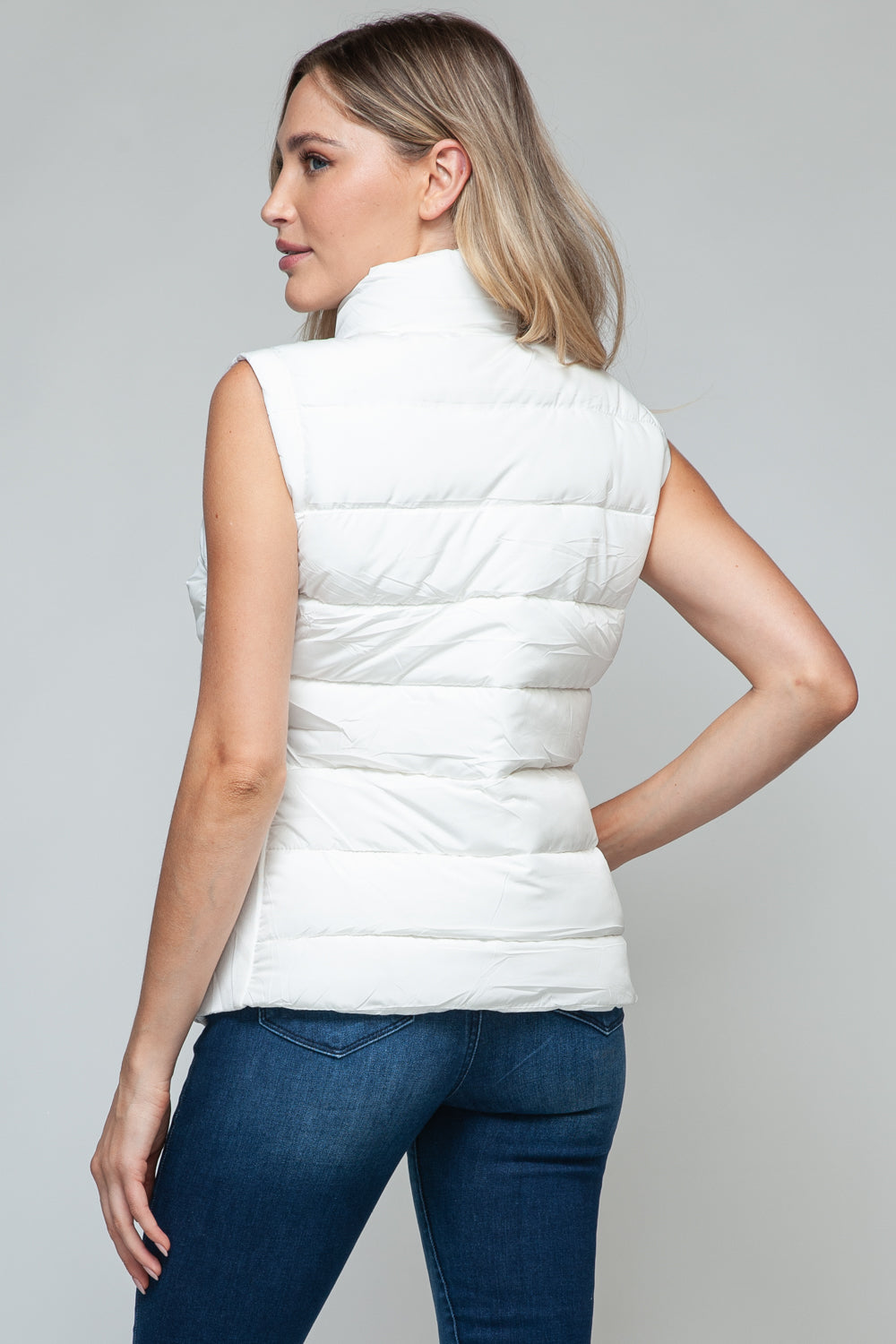 Apres Ski Zip Up Vest- White