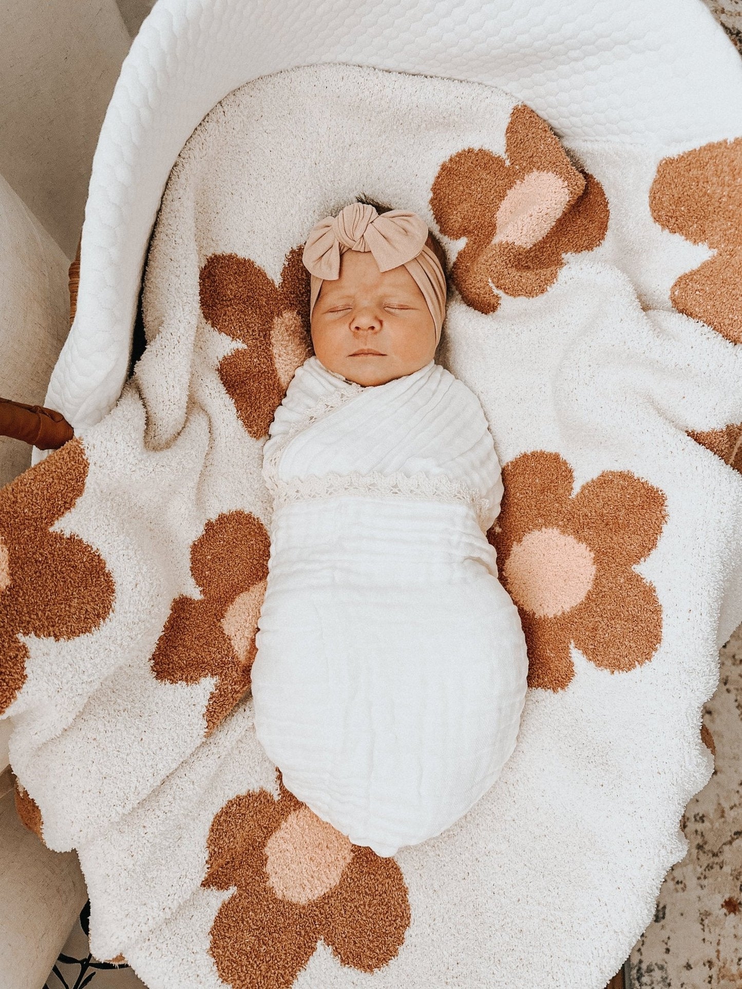 Plush Blanket - Caramel Daisy
