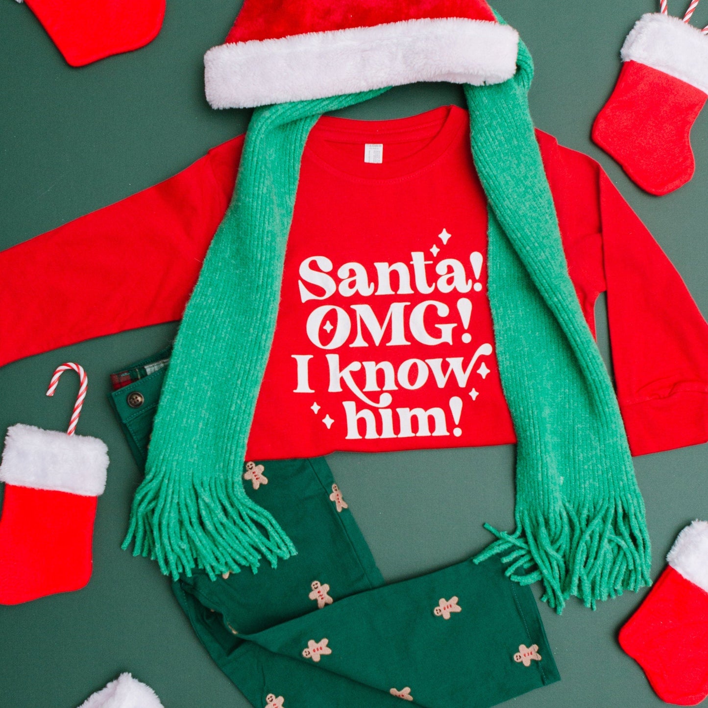 Santa! Omg I Know Him! Graphic Tee
