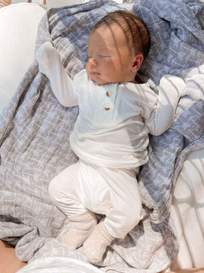 White Baby Outfit Set with Hat/Headband Option (Newborn - 12 months)